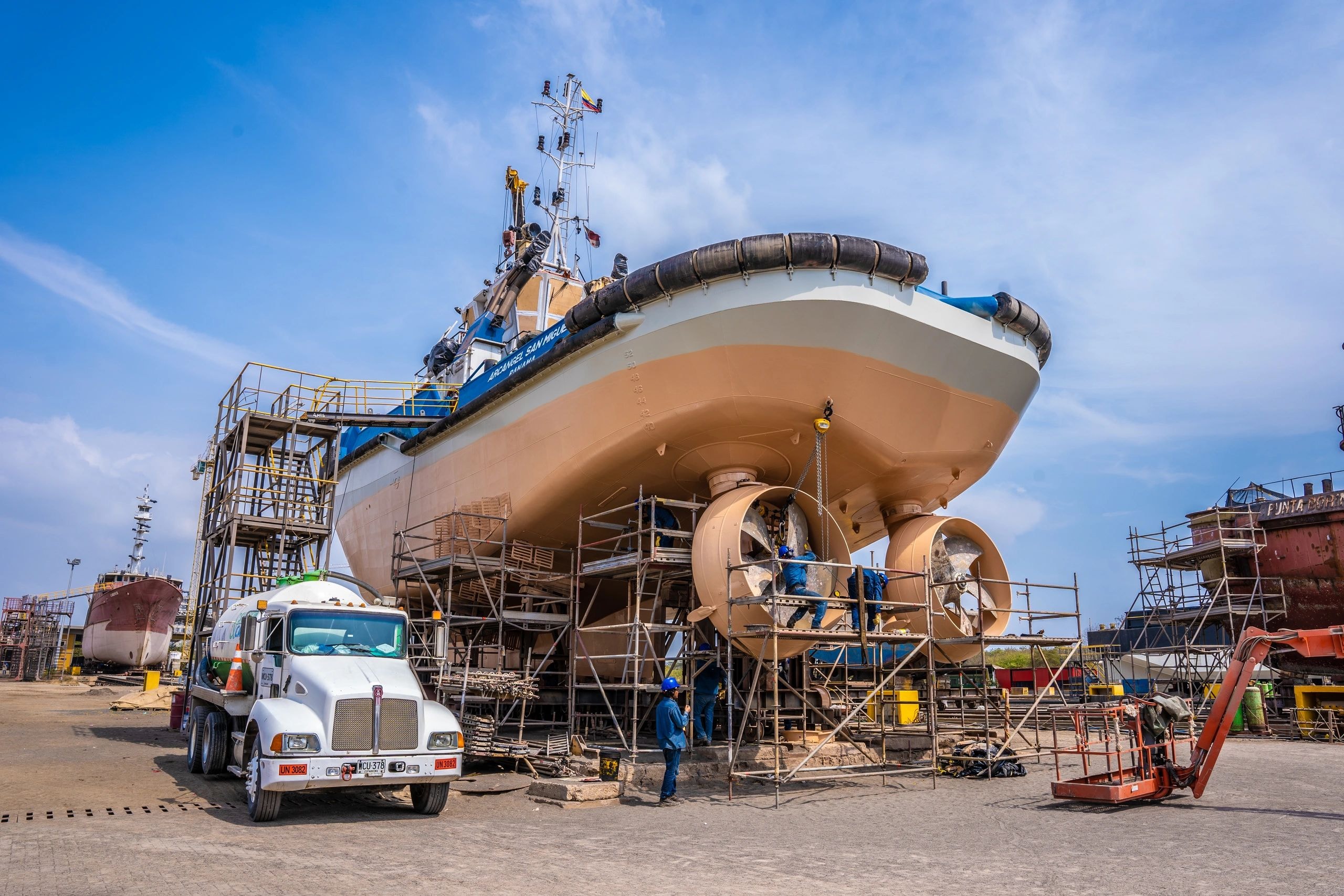 Astillero marítimo industrial en Colombia